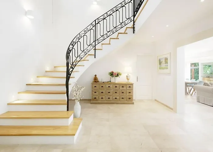 Вілла Esquina Luxury 5 Bed 5 Bath