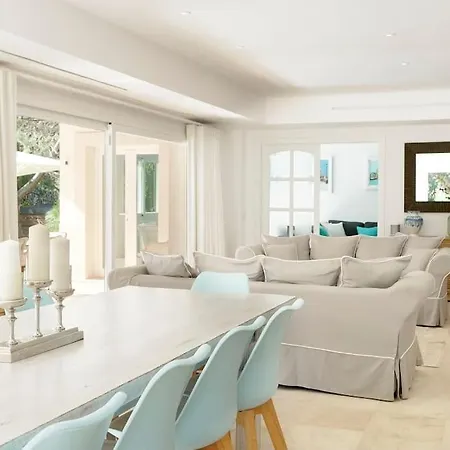 Вилла Esquina Luxury 5 Bed 5 Bath *