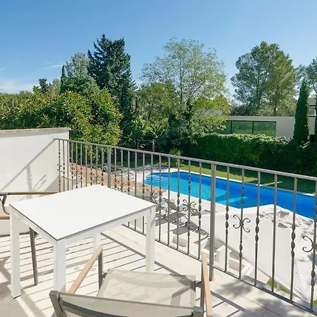 Esquina Luxury 5 Bed 5 Bath Польенса