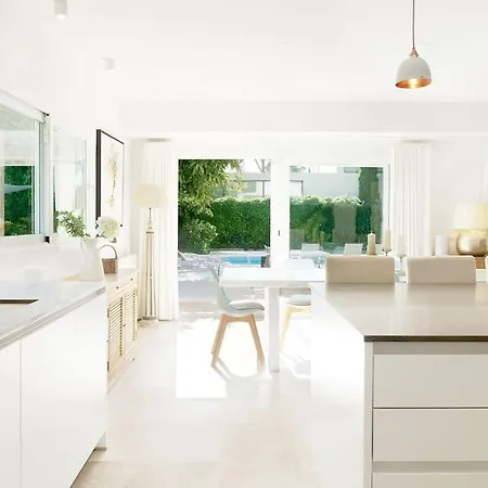 Вилла Esquina Luxury 5 Bed 5 Bath *