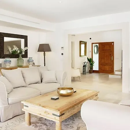 Вилла Esquina Luxury 5 Bed 5 Bath *