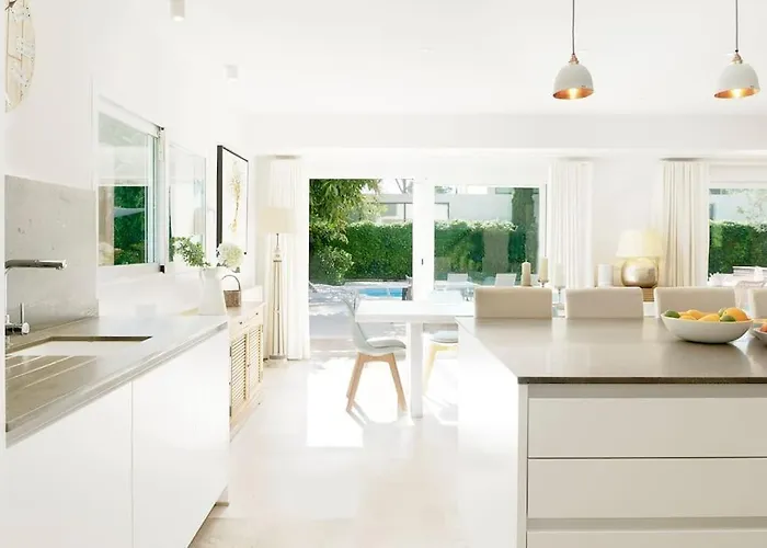 Villa Esquina Luxury 5 Bed 5 Bath *