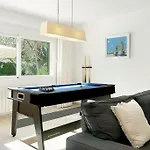 Esquina Luxury 5 Bed 5 Bath *