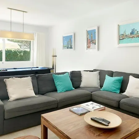 Esquina Luxury 5 Bed 5 Bath פוינסה