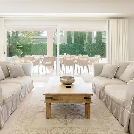 Esquina Luxury 5 Bed 5 Bath * פוינסה
