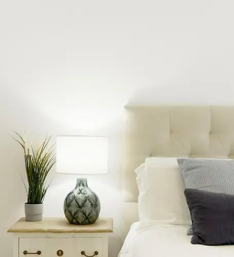 Esquina Luxury 5 Bed 5 Bath * ポレンサ