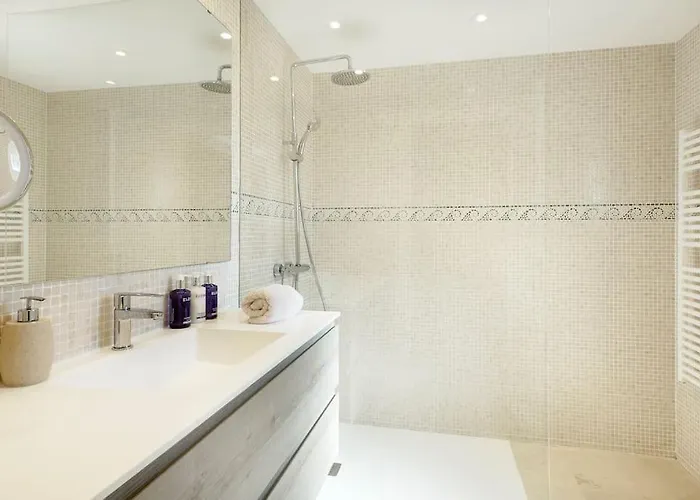 Esquina Luxury 5 Bed 5 Bath ヴィラ