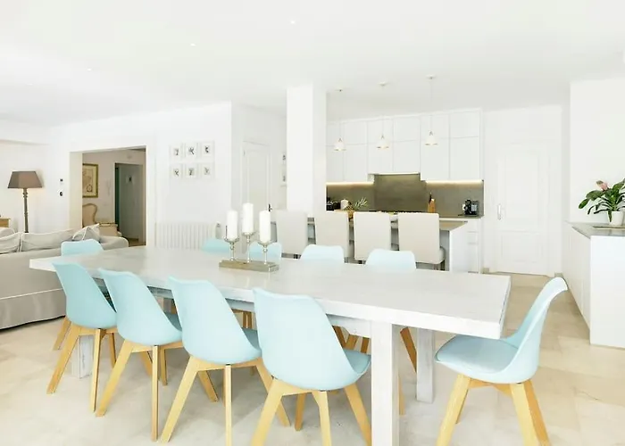 Esquina Luxury 5 Bed 5 Bath * ポレンサ